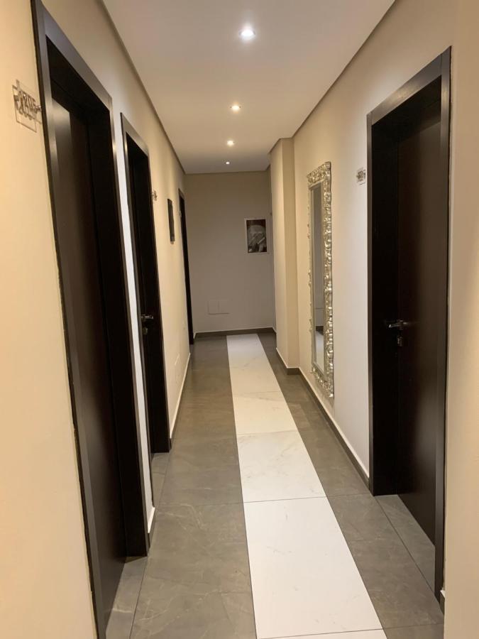 Soleo Hotel Tirana Buitenkant foto